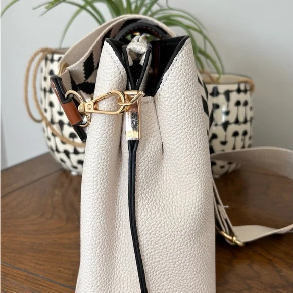 Elegant White and Brown Shoulder Bag with geometric strap - Picture 3 of 14